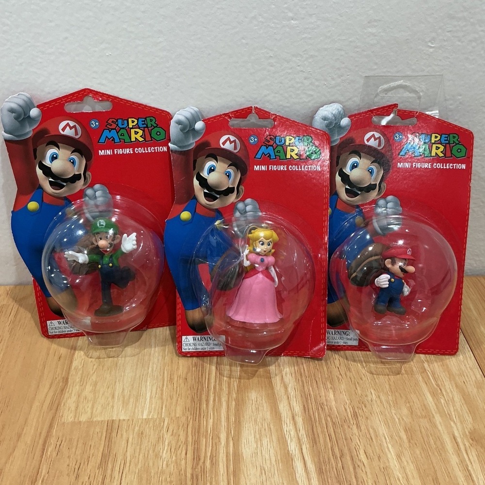 3 -Nintendo Super Mario Mini Figure Collection Princess Peach, Mario & Luigi NEW